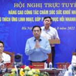 Joint efforts needed to deal with urgent issues in medical sector: PM hinh anh 1