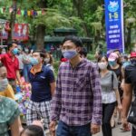 Hanoi requires returnees to make health declaration after public holiday hinh anh 1