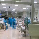 Vietnam reports 37th death related to COVID-19 hinh anh 1