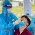 COVID-19: New cases on November 9 top 8,133 hinh anh 1