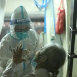 COVID-19: 186,137 patients given all clear on March 22 hinh anh 1