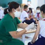 COVID-19: new cases on April 26 tops 8,430 hinh anh 1