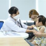 Deputy PM urges ensuring enough vaccines for expanded immunisation programme hinh anh 1