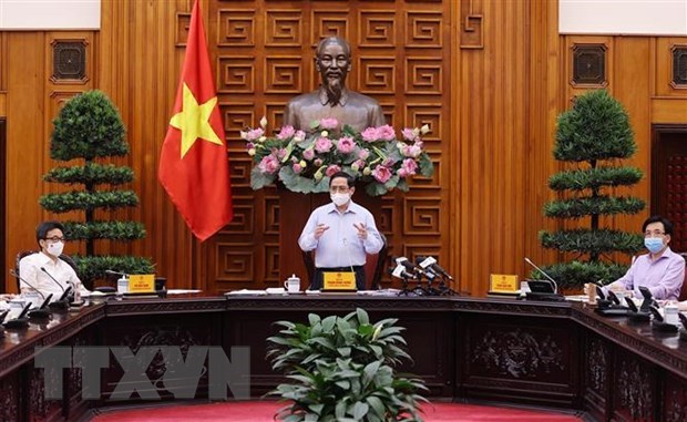 Health sector must overcome difficulties, prioritise public health: PM hinh anh 2