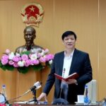 Minister warns of possible new COVID-19 wave hinh anh 1