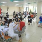 Health Minister asks for readiness for vaccination as vaccines come in droves hinh anh 1