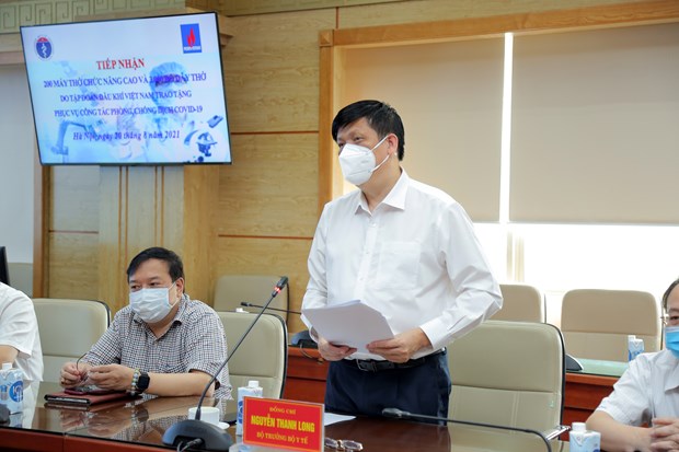 PetroVietnam donates 200 ventilators to treat severe COVID-19 patients hinh anh 4