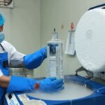 Foreign experts transfer cell therapy technology hinh anh 1