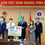 Saudi Arabia presents aid package to support Vietnam's COVID-19 fight hinh anh 1