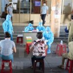 Vietnam reports 1,922 new COVID-19 cases on July 15 evening hinh anh 1