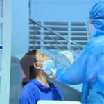 Vietnam records 330 new COVID-19 infections hinh anh 1