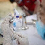 671 new COVID-19 cases recorded on October 1 hinh anh 1