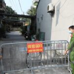 Vietnam records 14 new COVID-19 cases on April 30 evening hinh anh 1