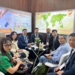 Vietnam firms join international pharmacy-health expo in India hinh anh 1