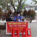 Vietnam records 15,954 COVID-19 cases on January 26 hinh anh 1