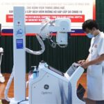 Japan presents medical equipment to Hue Central Hospital hinh anh 1