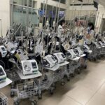 VPBank hands over more than 1,000 ventilators to pandemic-hit southern region hinh anh 1