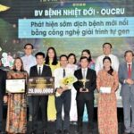 Winners of 2022 Vietnam Medical Achievement Awards named hinh anh 1