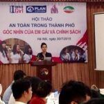 Safety of adolescent girls on public transport discussed hinh anh 1