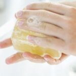 Vietnam bans antibacterial soaps with triclosan, triclocarbon hinh anh 1