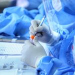 Vietnam logs 16,715 new COVID-19 cases on January 20 hinh anh 1