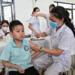 Vietnam logs additional 1,176 COVID-19 infections on Sept. 24 hinh anh 1