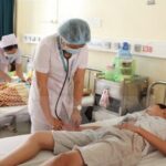 Medical course boosts dengue fever treatment in the south hinh anh 1