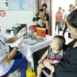 Health sector to increase work on vaccinations hinh anh 1