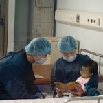 Liver transplant on youngest, lightest patient successful hinh anh 1