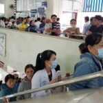 More doctors leaving public hospitals to go private hinh anh 1