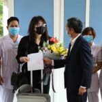 Three COVID-19 patients in Ninh Binh, Quang Ninh discharged hinh anh 1