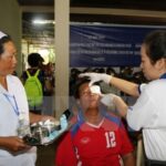 Vietnamese, Lao provinces enhance medical cooperation hinh anh 1