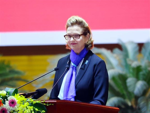 PM urges health sector to develop specific action plans hinh anh 2