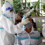 Vietnam reports 5,383 new cases of COVID-19 on October 4 hinh anh 1