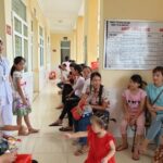 Grassroots health care network faces financial difficulties hinh anh 1