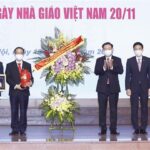 Top legislator lauds Hanoi Medical University for contributions to COVID-19 combat hinh anh 1
