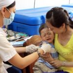 New regulations slow down vaccine supply, posing risk of disease infection in Vietnam hinh anh 1