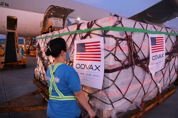 Over two million Moderna vaccine doses arrive in Vietnam hinh anh 2