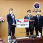 ​Vietnam receives over 250,000 doses of COVID-19 vaccines from Czech Republic hinh anh 1
