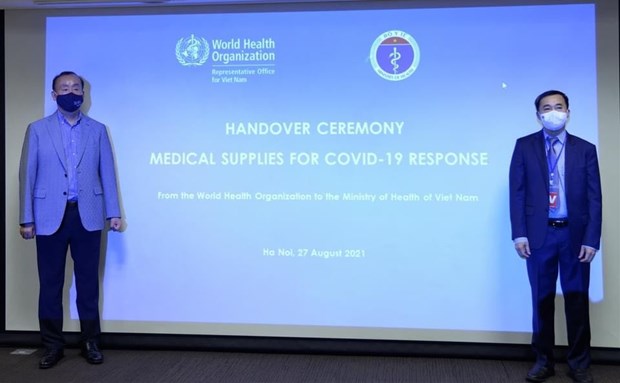 WHO presents medical supplies to support Vietnam’s COVID-19 fight hinh anh 2