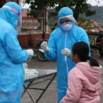 Vietnam reports 54 more COVID-19 infections, including one imported case hinh anh 1