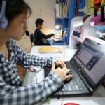 Hanoi advised to set up field hospital amid new COVID-19 outbreaks hinh anh 1