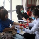 Nearly 2,000 people join blood donation drive in Thanh Hoa hinh anh 1